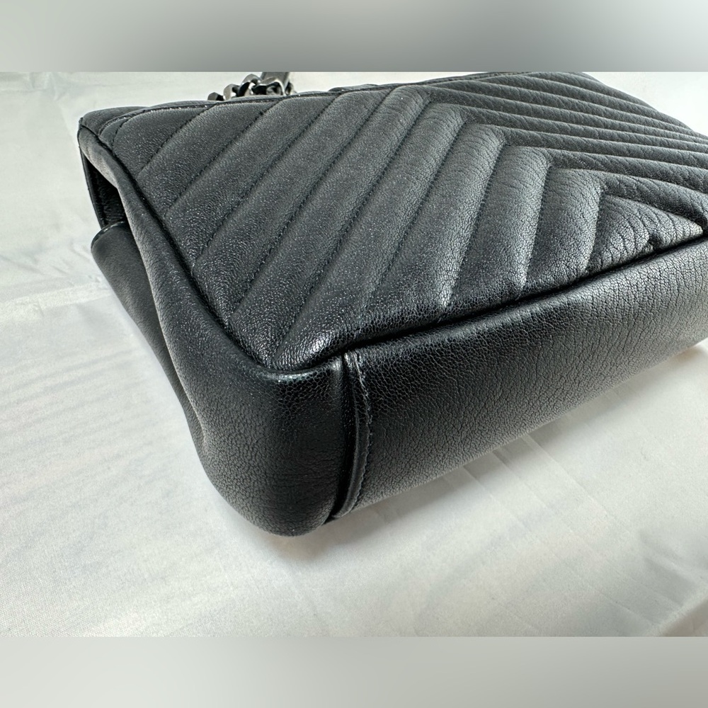 YSL College Medium Black in Quilted Leather Silver Hardware Used - Picture 5 of 16
